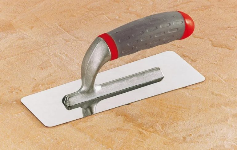 Сравнение терок, шпателей и гладилок: какой инструмент нужен для идеальных стен